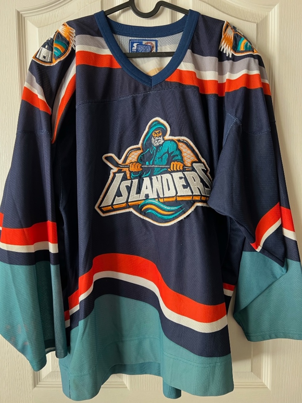 Starter New York Islanders Fisherman Jersey - Adult XL